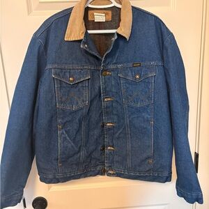Vintage Wrangler Men's Lined Denim Jacket with Tan Collar
